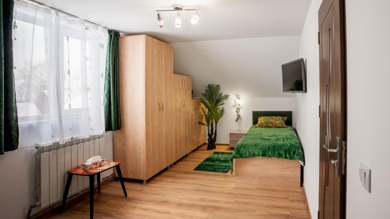 Casuta Cu Flori Hotel Vilcele  Bagian luar foto
